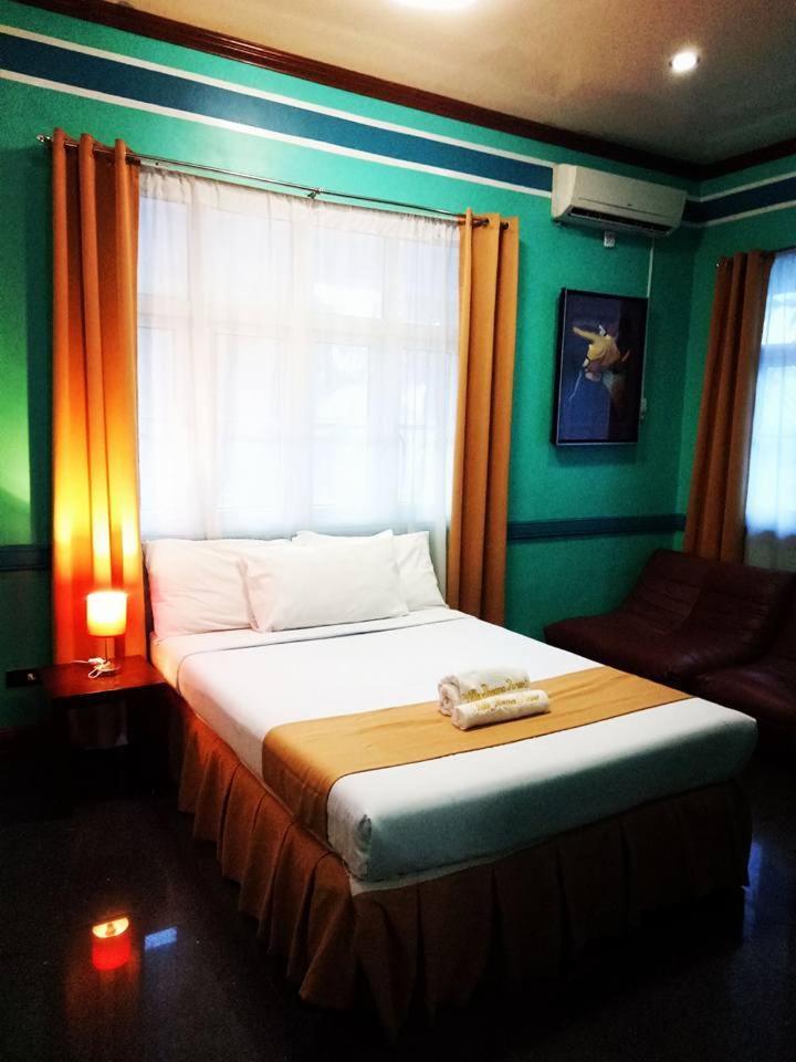 Villa Jhoana Resort Angono Стая снимка