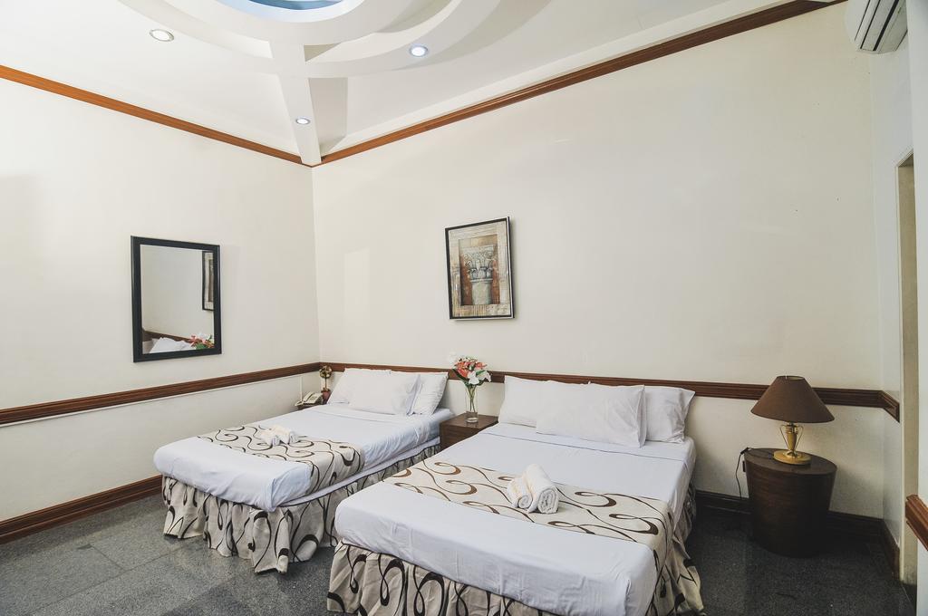 Villa Jhoana Resort Angono Екстериор снимка